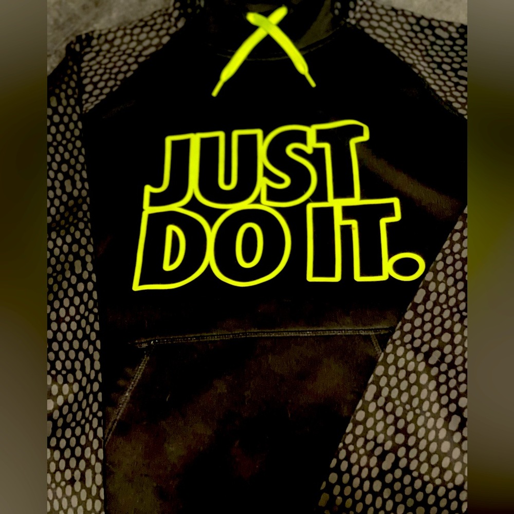 BOYS SIZE LARGE! Nike LETS DO IT HOODIE;FANTASTIC SHAPE VERY WARM w/thermafit